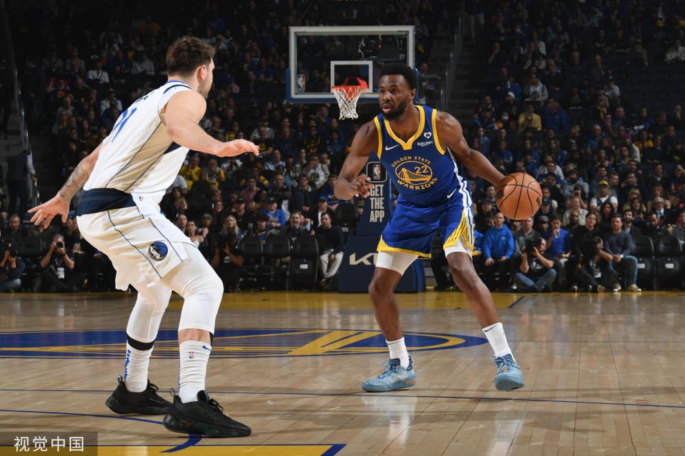 而被迫离开 而被迫离开