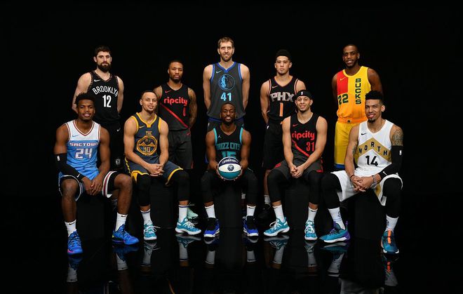 她与丈夫的 她与丈夫的